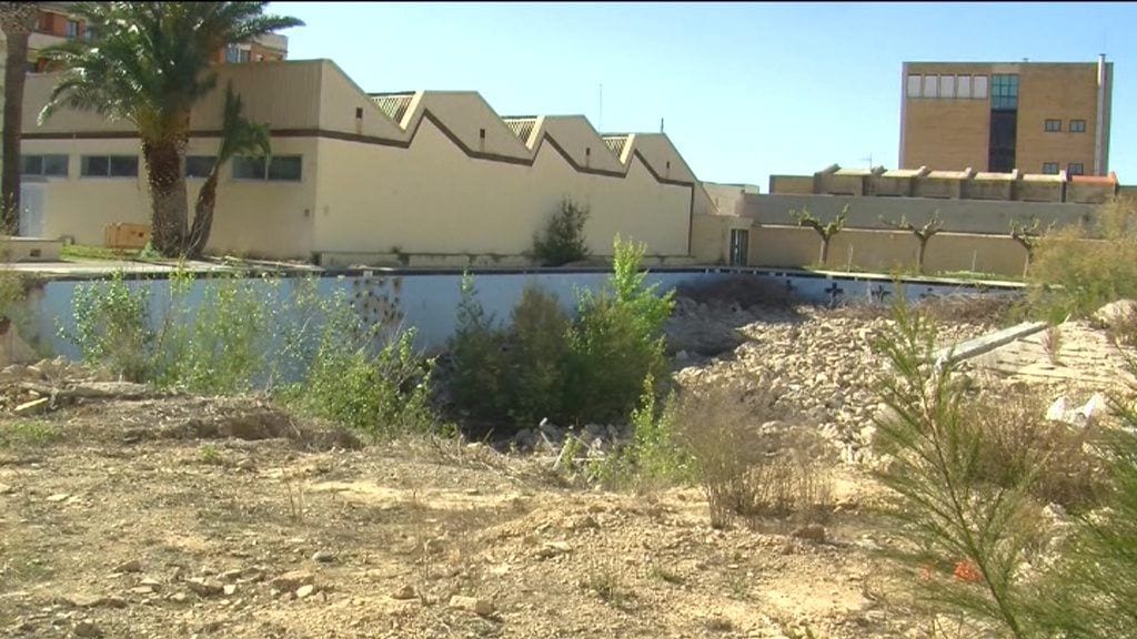 L’Ajuntament de Tortosa aprova la licitació i el projecte de les piscines de l’estadi municipal