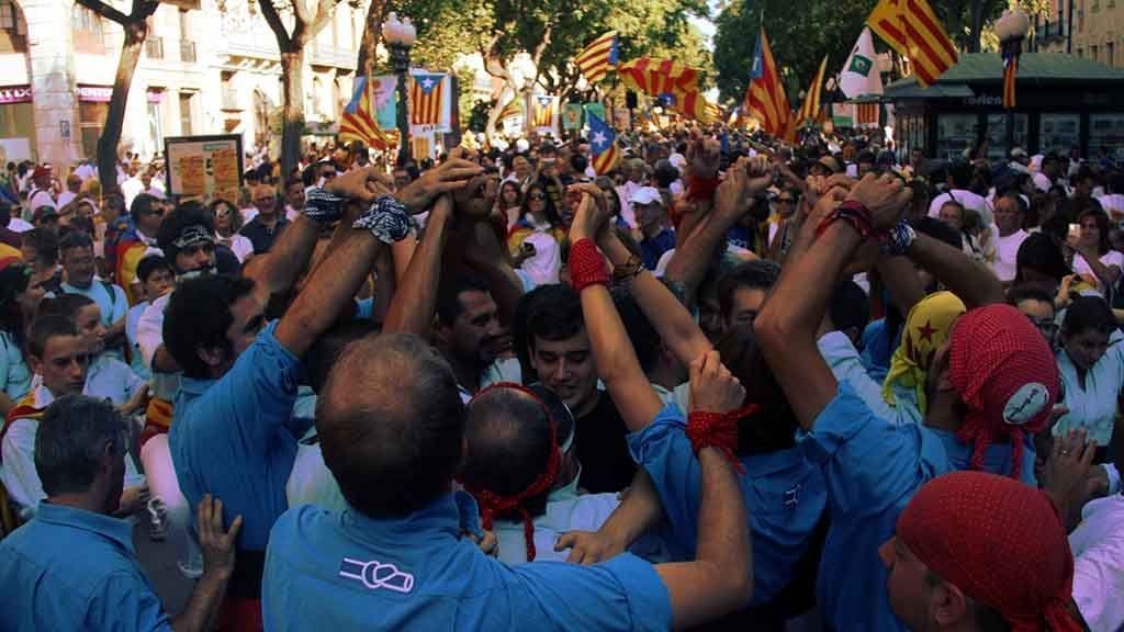 Les colles castelleres de l'Ebre van participart també a la manifestació