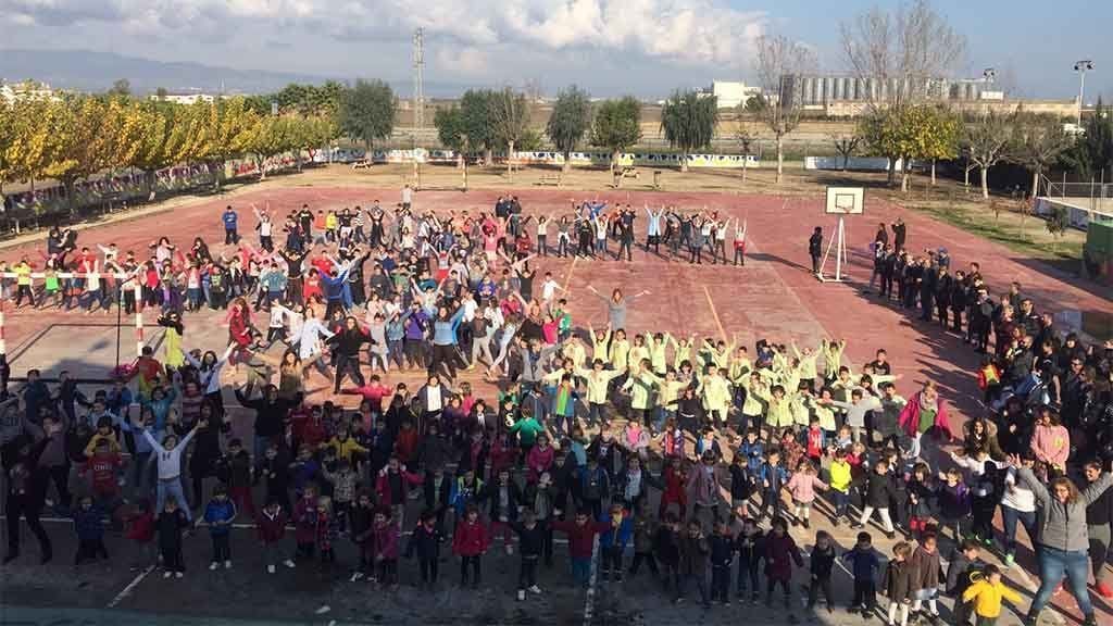 Els centres educatius de Deltebre recapten 1.500 euros per La Marató