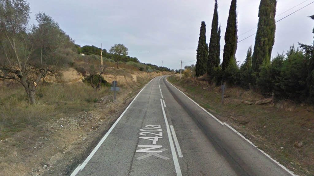 Recullen més de 700 signatures per evitar el tancament del camí d’accés a la N-420, a Móra la Nova Tram de l'N-420 al seu pas per Móra la Nova / Google Street View
