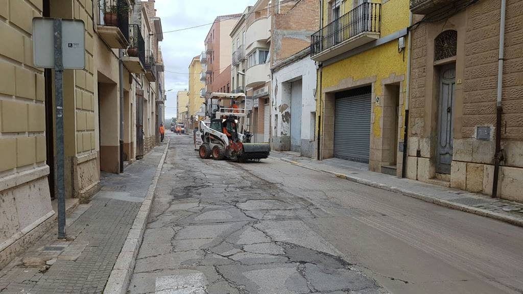 El carrer comerç del barri de Ferreries