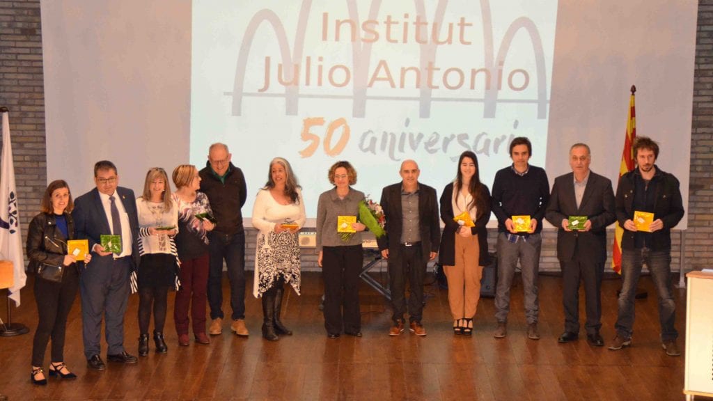 L’institut Julio Antonio de Móra d’Ebre commemora el seu cinquantè aniversari Imatge d'un dels moments de l'acte commemoratiu/ Cedida