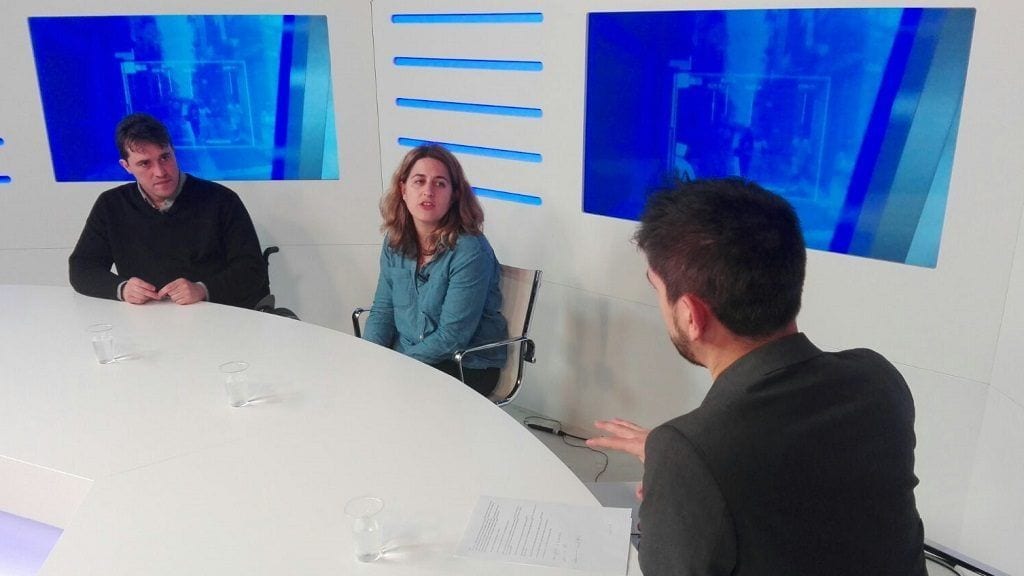 Marta Pascal i David Bonvehí durant l'entrevista a Canal Terres de l'Ebre