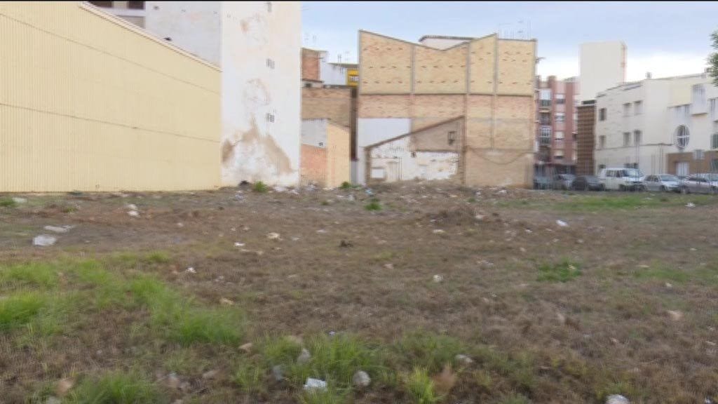 Solar on s'ha d'ubicar la nova seu a Tortosa, al Passeig de Joan Moreira