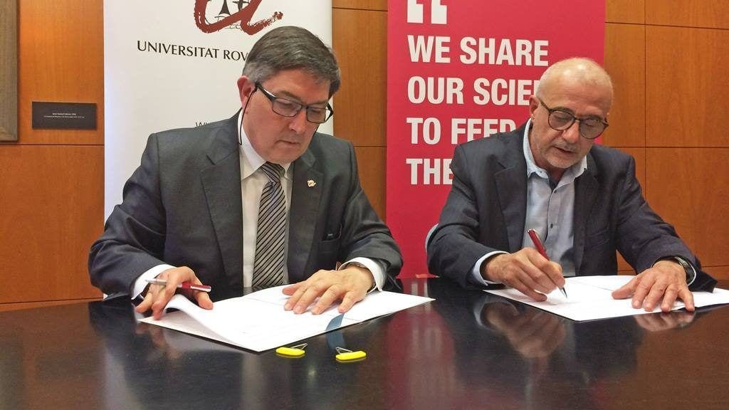 El rector de la URV, Josep Antón Ferré, i el director general de l’IRTA, Josep M. Monfort/IRTA