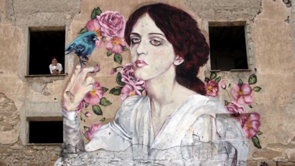 Grafiti de l'artista Lily Brik / Cedida