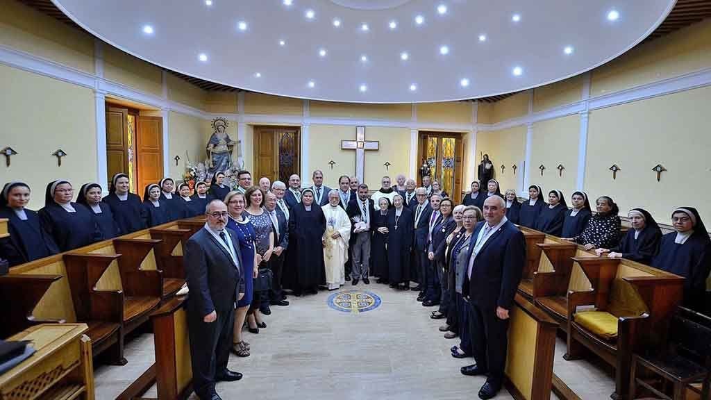 Representants de l'Arxiconfraria de la Cinta a Tiemblo / Amador Gisbert