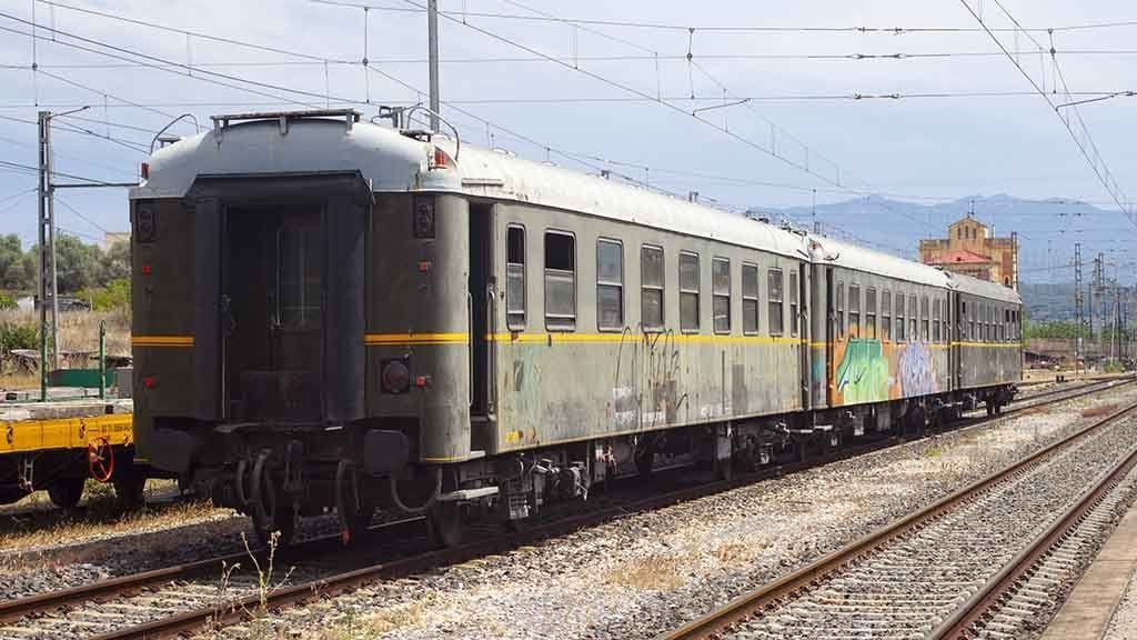 Un cotxe de viatgers de la sèrie 6000 / Cedida
