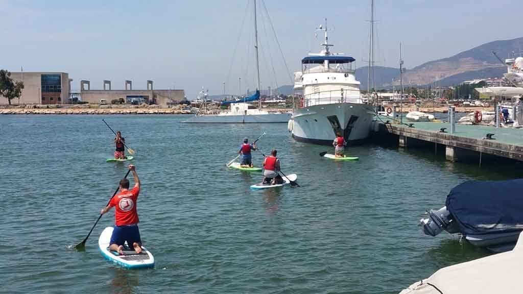 Una de les activitats que va oferir la Ràpita aquest cap de setmana va ser el paddlesurf / Cedida