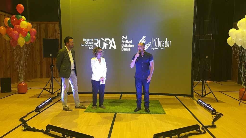L'obrador neix com a seu oficial de la companyia Roberto Olivan Performing Arts