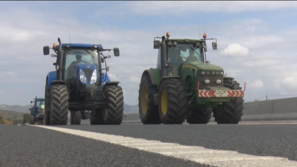 Unió de Pagesos convoca tractorades pels drets i les llibertats a les presons de Mas d’Enric, Lledoners i Puig de les Basses