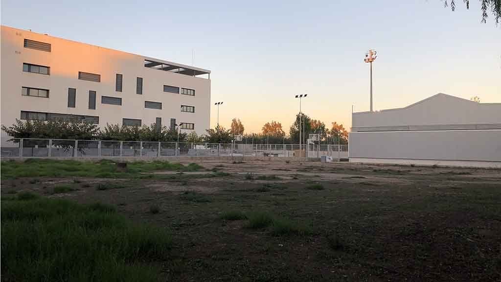 El nou pavelló poliesportiu d’Amposta comptarà amb 2.100 m2 i capacitat per 575 espectadors El nou pavelló s'ubicarà al terreny ubicat entre el centre de tecnificació i la sala d'esgrima / Cedida