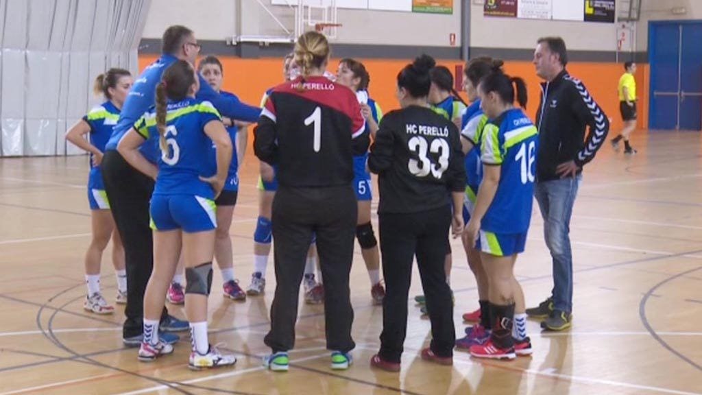 Cara i creu per a l’Handbol Club Perelló i l’Handbol Ascó a lliga catalana