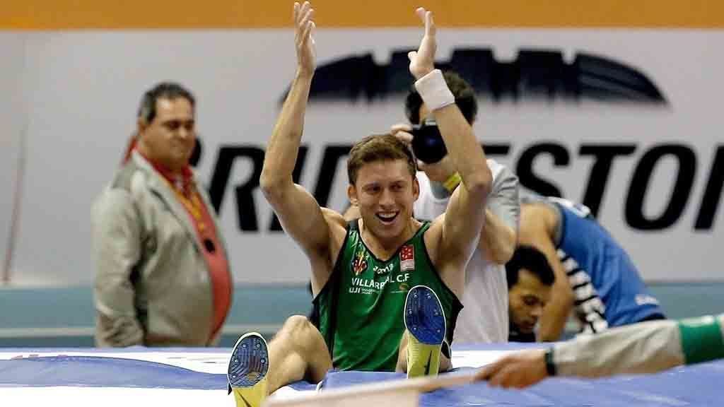 L'atleta nord-americà amb arrels tortosines, Pau Tonnesen, guanya l'or / EFE