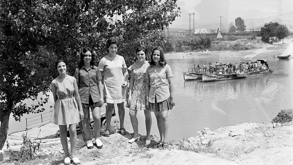 El documentalisme del fotògraf riberenc Carmel Biarnés es trasllada a Tortosa