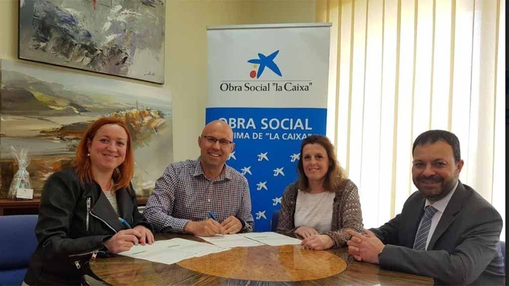 L’obra social ‘La Caixa’ i la Sénia continuen apostant per la formació acadèmica dels joves del municipi