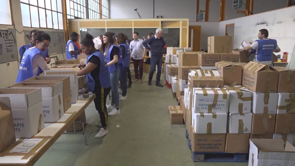El Banc d’Aliments recull més de 30 tones de menjar als supermercats de Tortosa