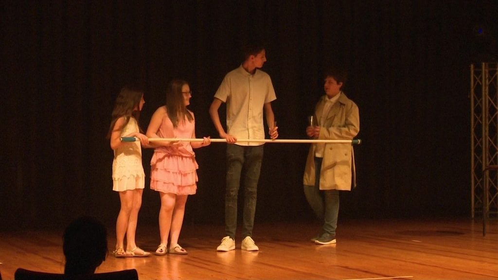 Els alumnes de l’Escola de Teatre i Circ d’Amposta obren les portes a la 5a Mostra de Creació