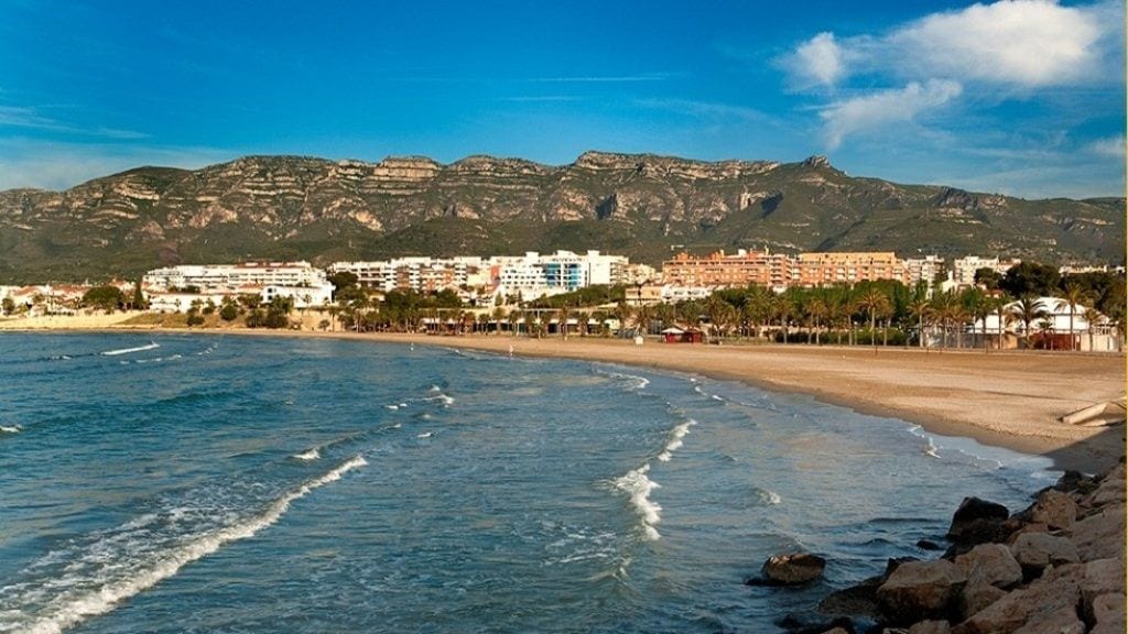 La platja i el parc de Garbí de la Ràpita, escenaris per viure la revetlla màgica de Sant Joan