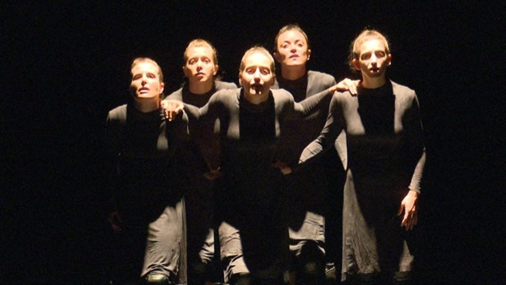 Obre la carpa del Deltebre Dansa amb un homenatge a les dones