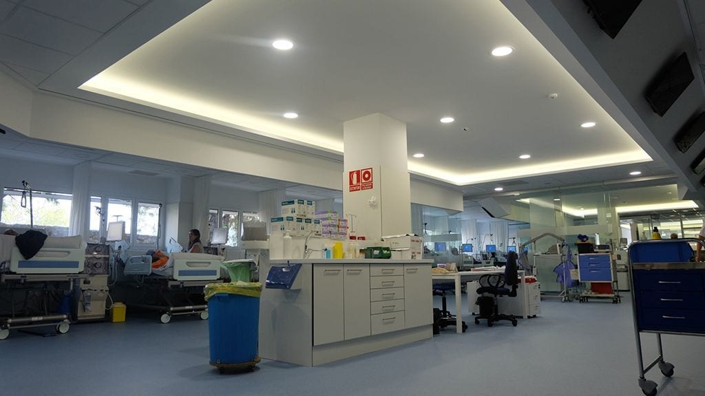 Inaugurada la nova Unitat de Nefrologia de l’Hospital de la Santa Creu de Jesús