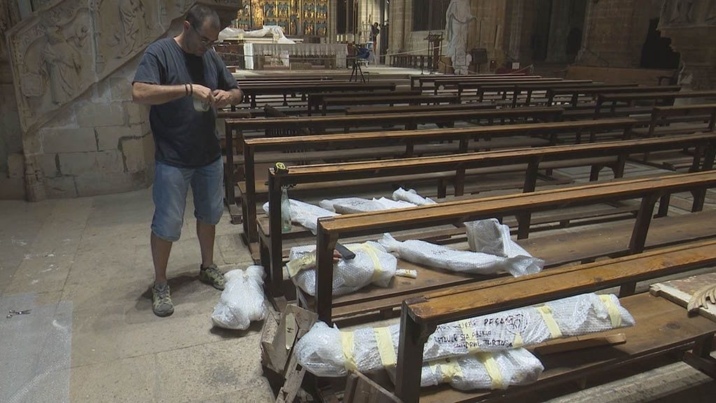 El retaule de Santa Anna canvia la catedral de Tortosa per Valldoreix