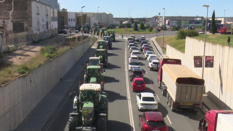 Tractorada per reclamar millores al sector de la pagesia