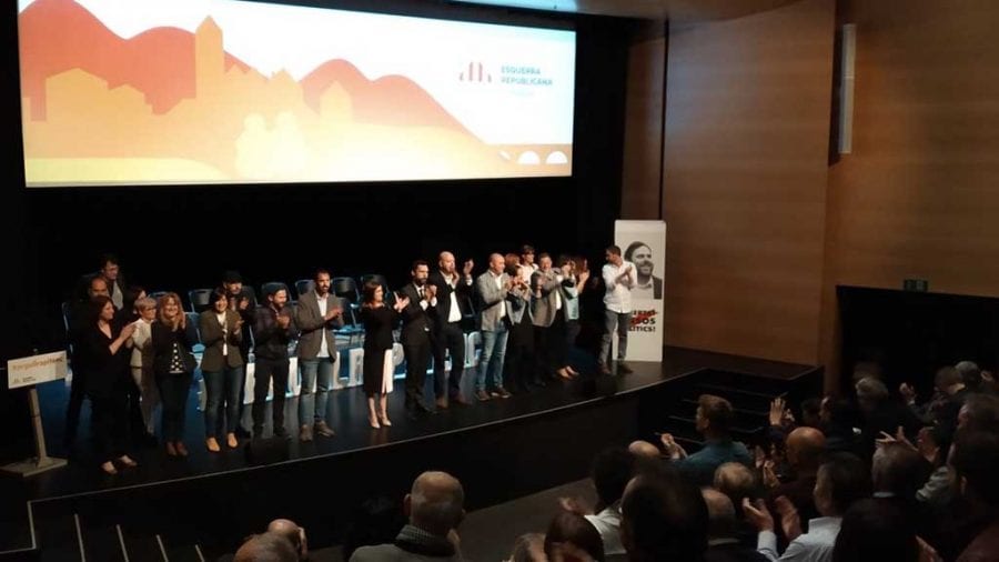 En un acte ple de gom a gom, Caparrós, presenta la llista d’ERC per a les municipals de la Ràpita