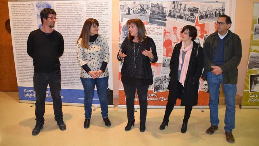 La mirada del fotoperiodista ebrenc Carmel Biarnés, en una exposició a Móra d’Ebre
