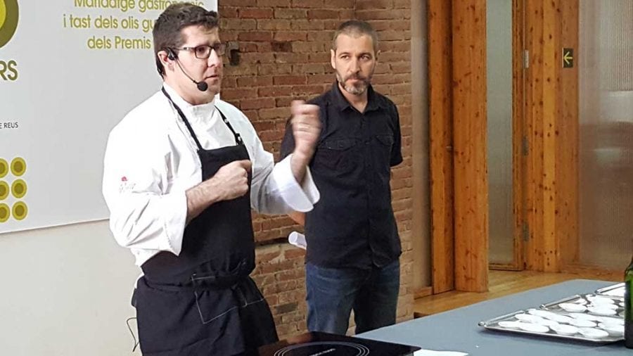 El cuiner Vicent Guimerà (Antic Molí) imparteix una classe magistral amb oli d’oliva