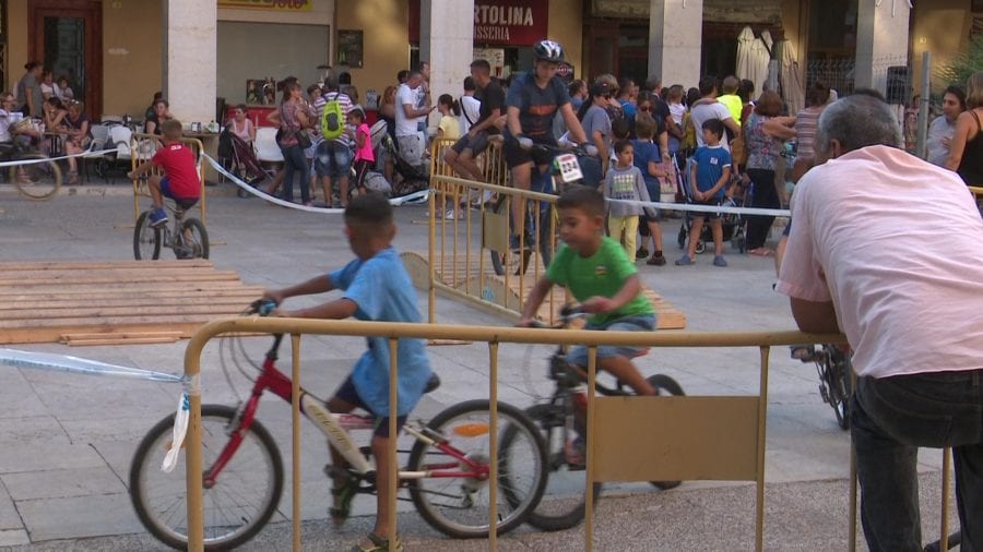 Circuit de bicicleta, música i activitats pels més petits, activitats del Va Per Tu Vidal