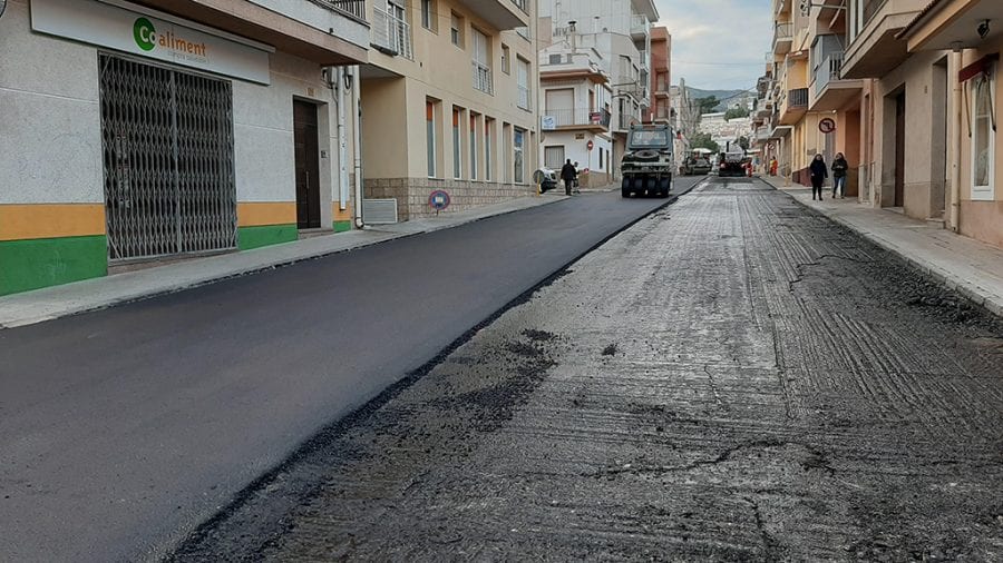 L’Ajuntament de la Ràpita destina 145.000 euros a asfaltar un total de 13 carrers del nucli urbà