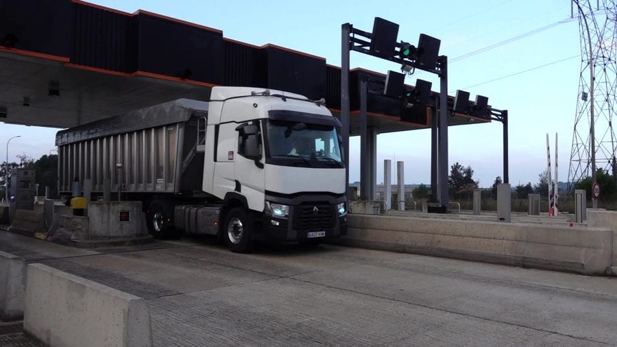 El sector del transport continua reclamant millores a l’AP-7