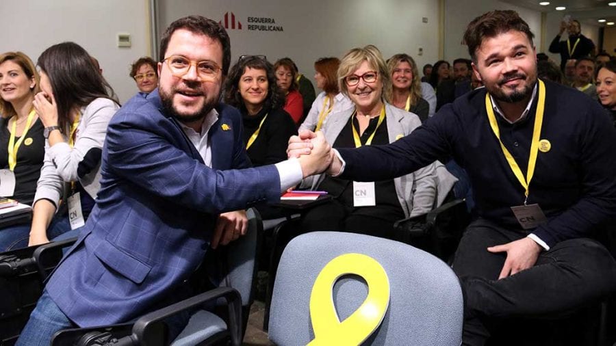 ERC ratifica l’acord amb el PSOE i permetrà la investidura de Sánchez