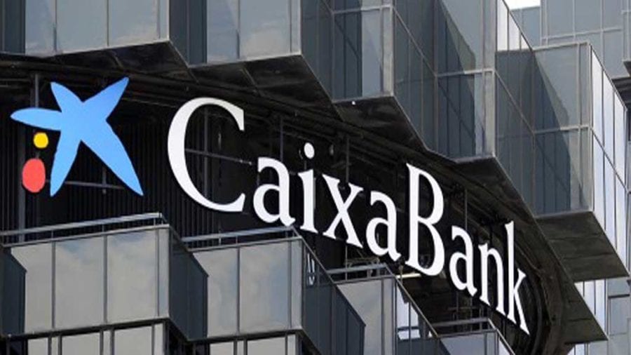 El ministeri de Treball arriba a un acord amb els bancs per avançar el pagament de la prestació d’atur