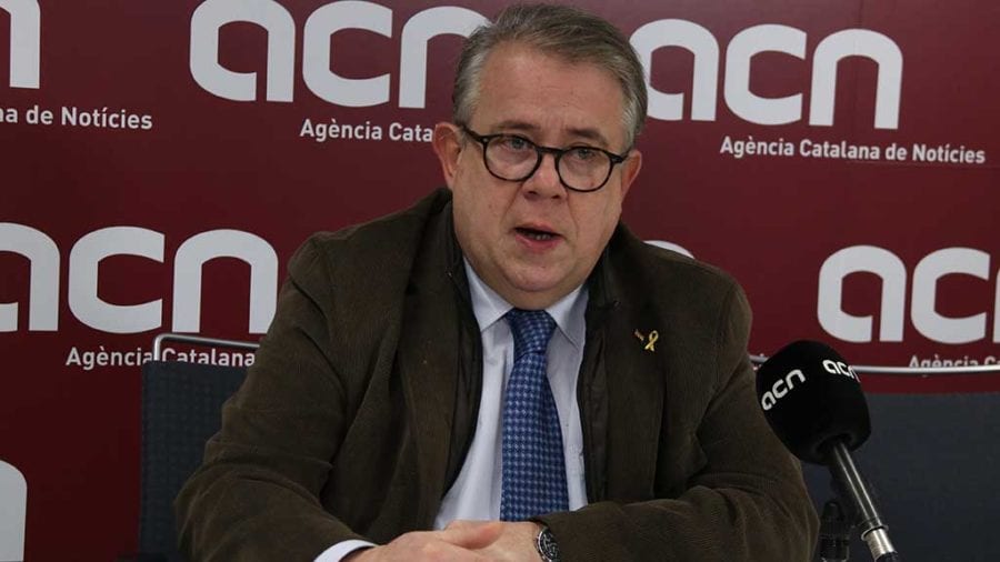 El Col·legi de Metges demana a Sánchez que accepti la petició del Govern i allargui el confinament total