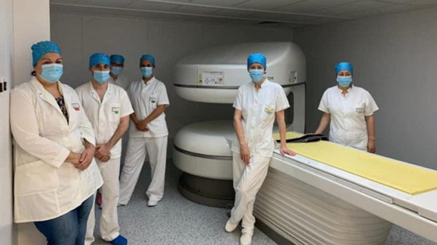 L’Hospital Comarcal d’Amposta estrena nou aparell de ressonància magnètica i recupera el servei que va perdre el 2012