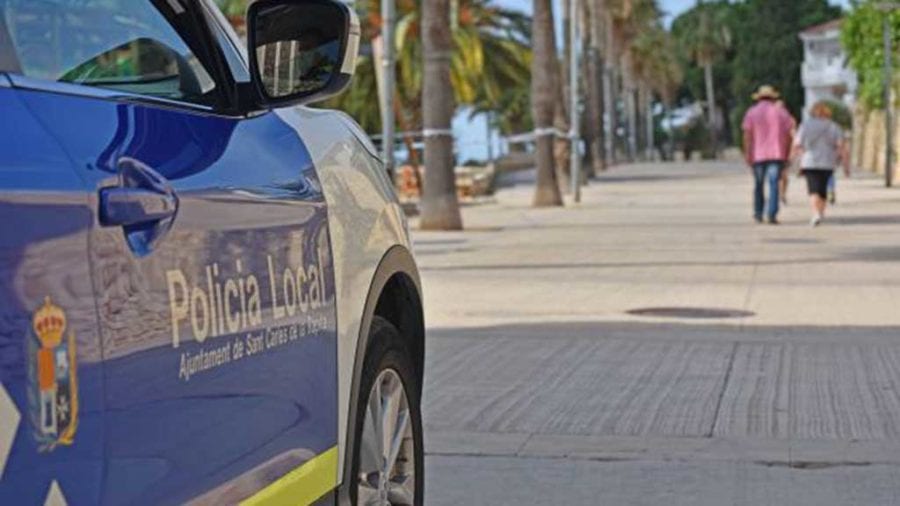 La policia local de la Ràpita engega una campanya informativa sobre la circulació de vehicles al municipi