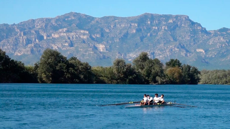 300 remers i remeres participen al descens Tortosa-Amposta, tot i el vent
