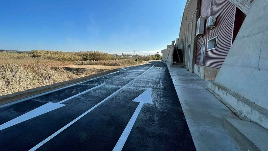 Deltebre urbanitza l’entorn del Centre Esportiu del Delta