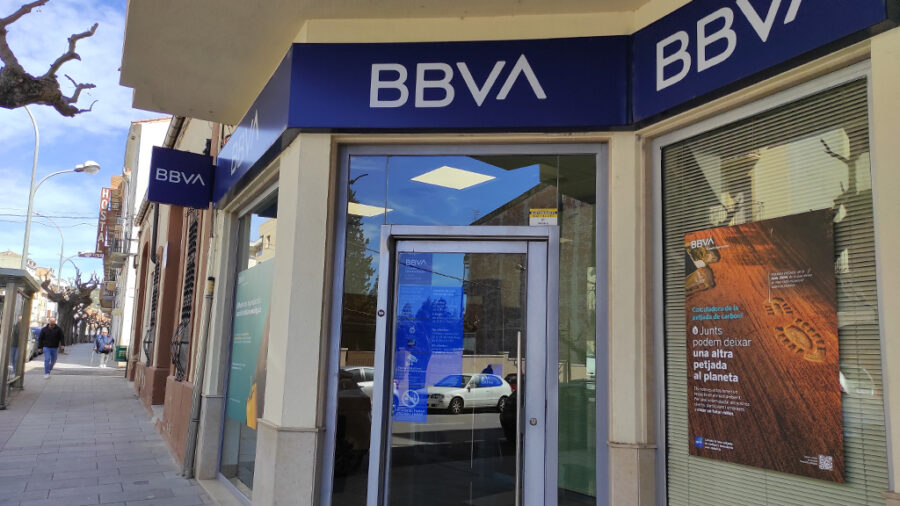 L’Ajuntament de Móra la Nova trenca relacions comercials amb el BBVA en protesta per la reducció de serveis