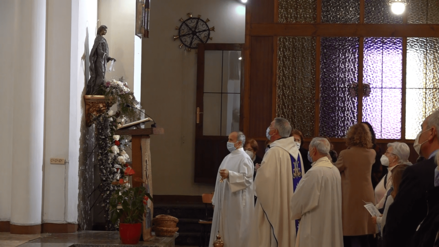 Una imatge de la Mare de Déu de la Cinta ha estat entronitzada a la parròquia del Roser de Tortosa