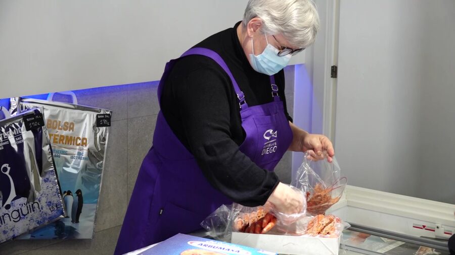Les peixateries i empresaris del peix ja noten el efectes de la vaga de transport i pesquer