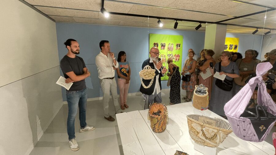 DeltArt acull l’exposició Deltaica i Valenta, realitzada per Juan Salvadó, cofundador de la marca Moschino