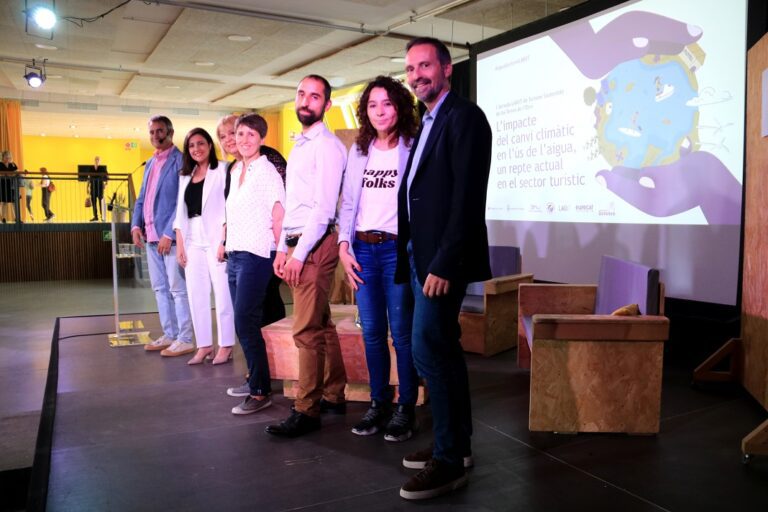 El turisme ebrenc i tarragoní analitza estratègies per una gestió hídrica sostenible en una jornada a Deltebre
