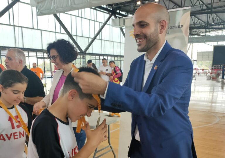 Tortosa va acollir la final nacional de minihandbol benjamí i aleví masculí dels Jocs Esportius Escolars de Catalunya