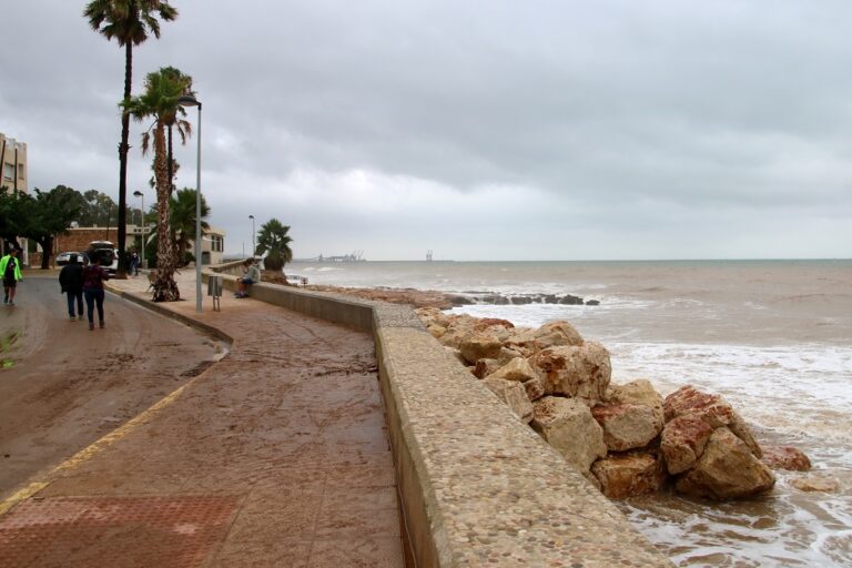 Protecció Civil tanca l’alerta de l’Inuncat i el dispositiu de neteja i sanejament d’Alcanar