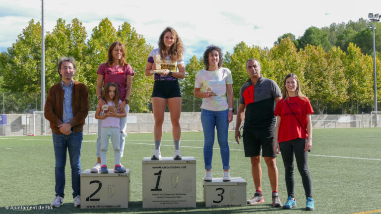 Laia Solé Armora es proclama guanyadora de la categoria femenina de la Cursa de Muntanya de la Punta de l’Home