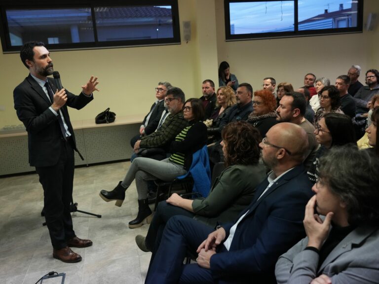Torrent afirma a Benissanet que “el Fons Nuclear és una oportunitat única i volem que les empreses, autònoms i emprenedors l’aprofitin”