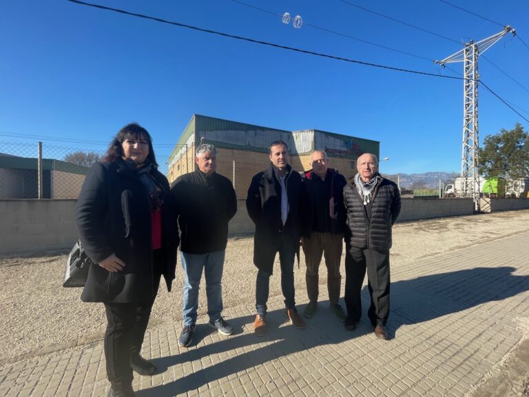 L’Ajuntament de Tortosa espera l’informe dels serveis tècnics per saber com reaccionar a l’incendi de l’escorxador municipal